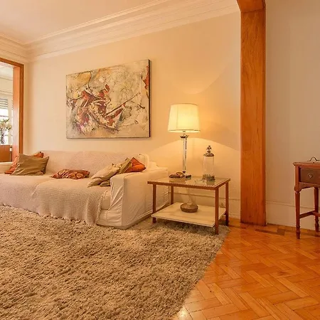 Amplo, Exclusivo E Proximo Ao Mar De Copacabana-2